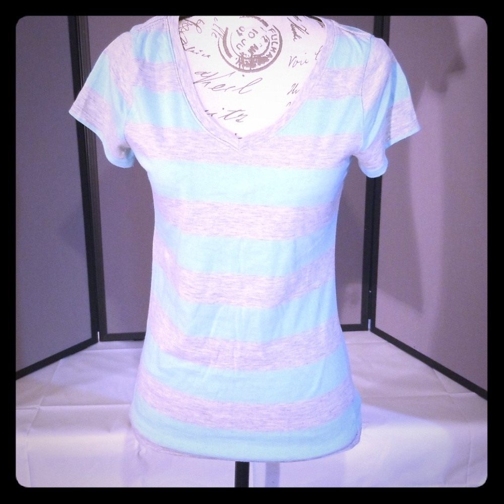 XXI Forever 21 Striped V-Neck T-Shirt Blue Gray Heathered Size Medium